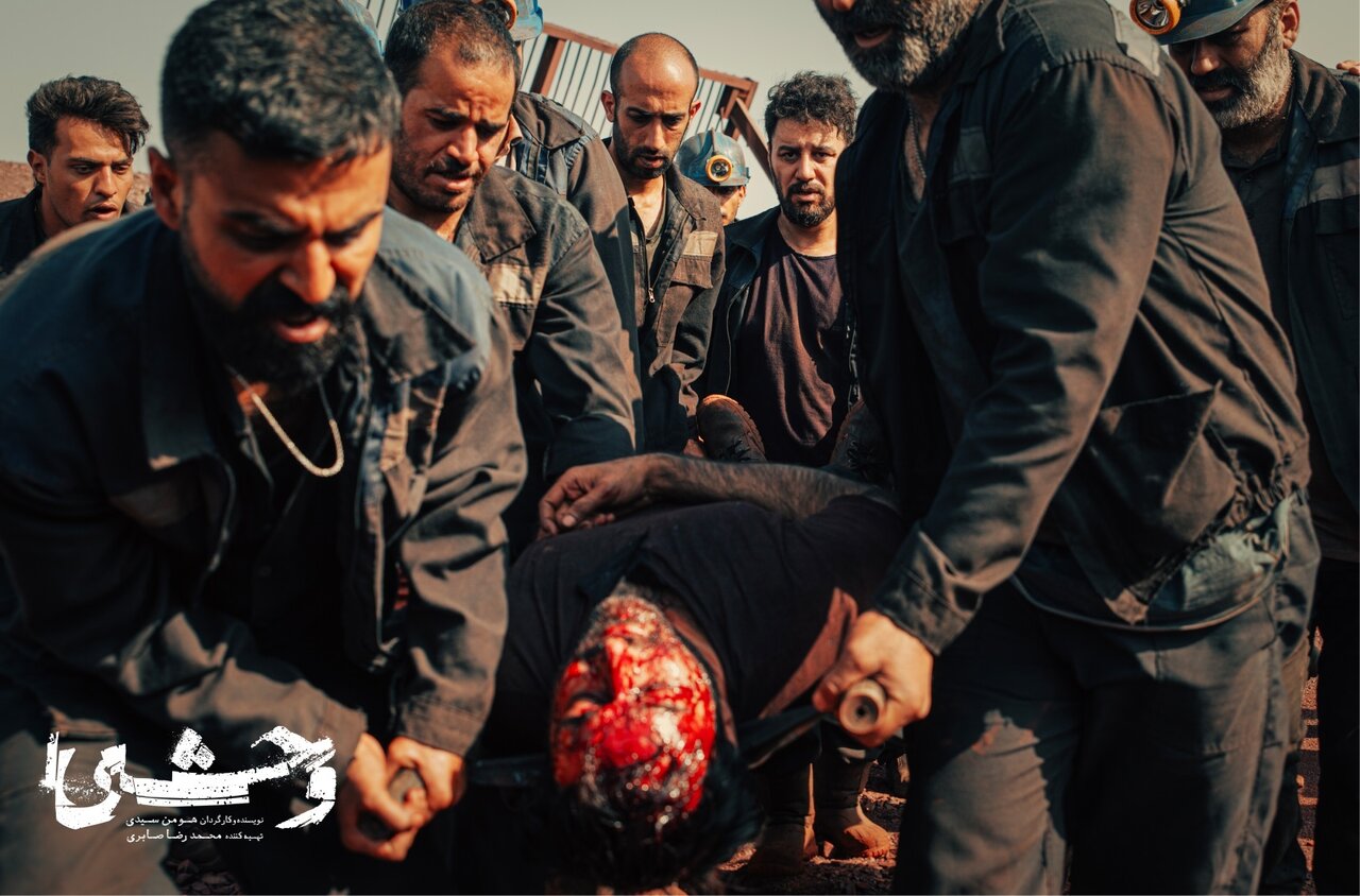سریال فیلم خانگی پر از دعوا ، خشونت ، خیانت و گریه است!/ مردم ایران به امید ، لبخند و صلح احتیاج دارند