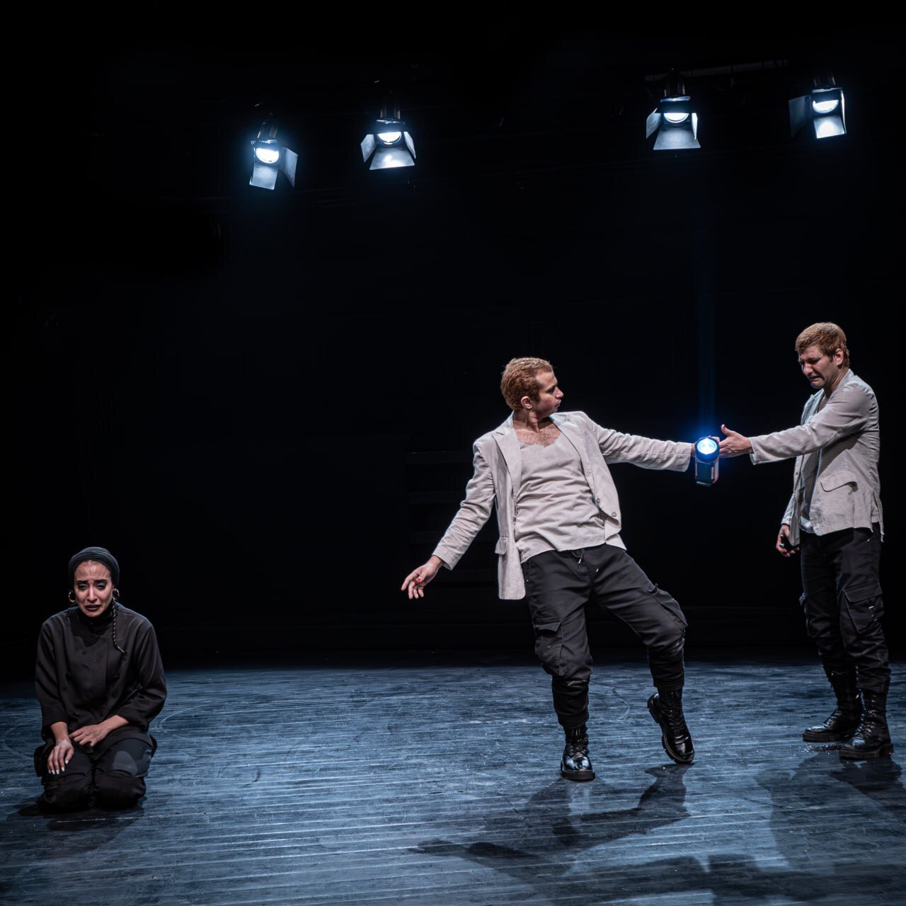 پسوند کالیگولا در قشقی