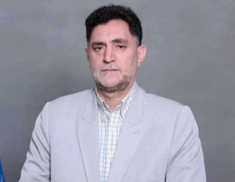 آثار هنرمندان گرافیک قومی در سطح ملی و بین المللی مورد تحسین قرار می گیرند