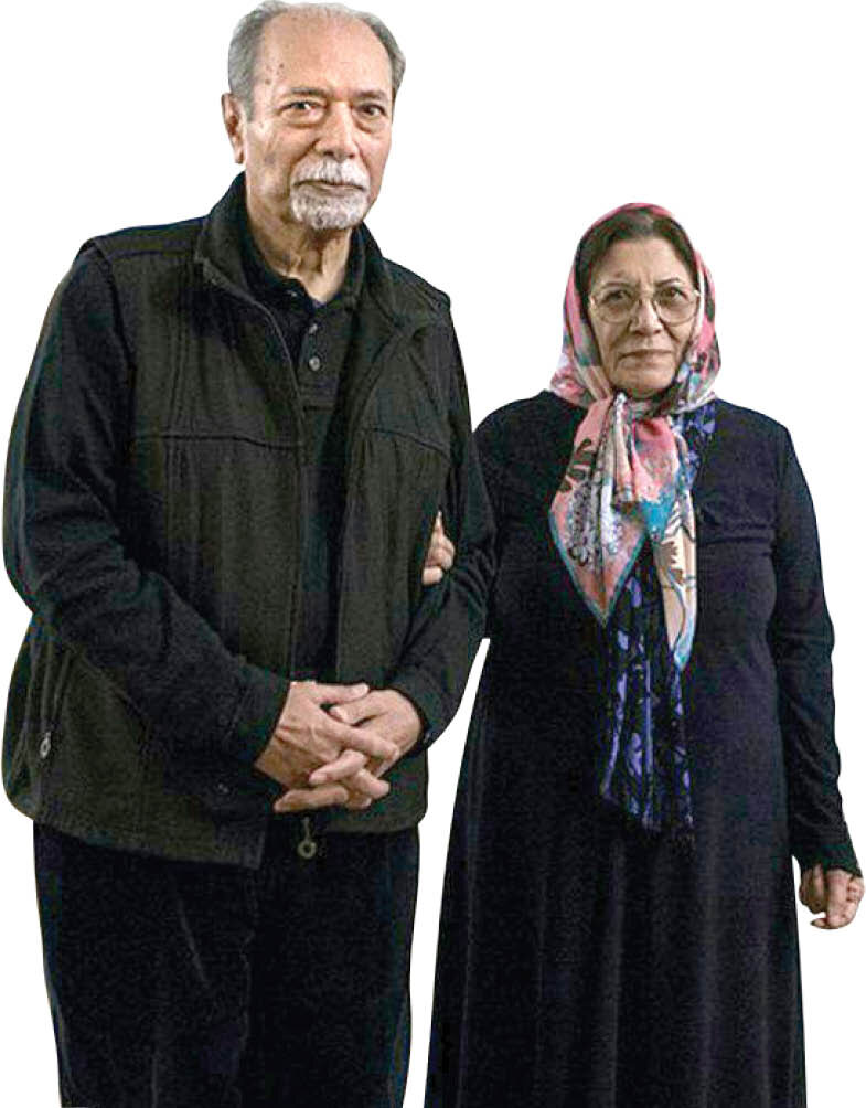 علی نصیریان: همسرم فرش نفیسی را که جهیزیه او بود فروخت تا بتواند به جشنواره آتن برود/ پس از مرگش ، اشک من به مدت سه روز خشک نشد.