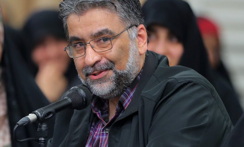 شعر Razavi نیاز به ظاهر جدید و متحد دارد