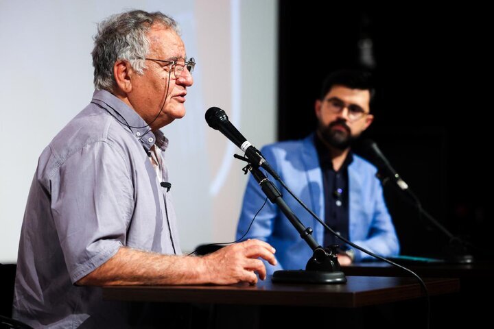 Rasool Sadr al -'alimi: من "تماس با من زیبا" را زیر 5 میلیارد دلار ساختم/ اولین باری بود که احساس فقر کمتری کردم