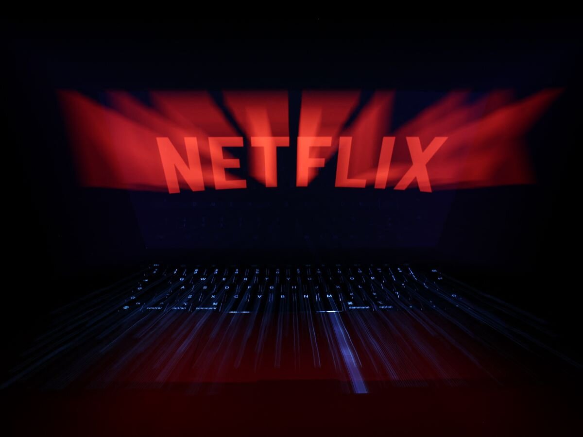 روایتی از امپراتوری که خود را بلعیده است. Netflkis جذب پرشور ، سقوط تدریجی