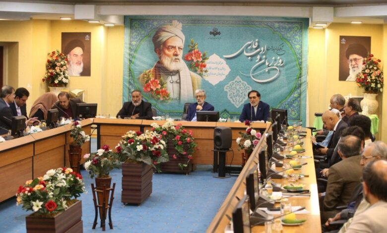 آکادمی بدون وسیله موفقیت نخواهد داشت