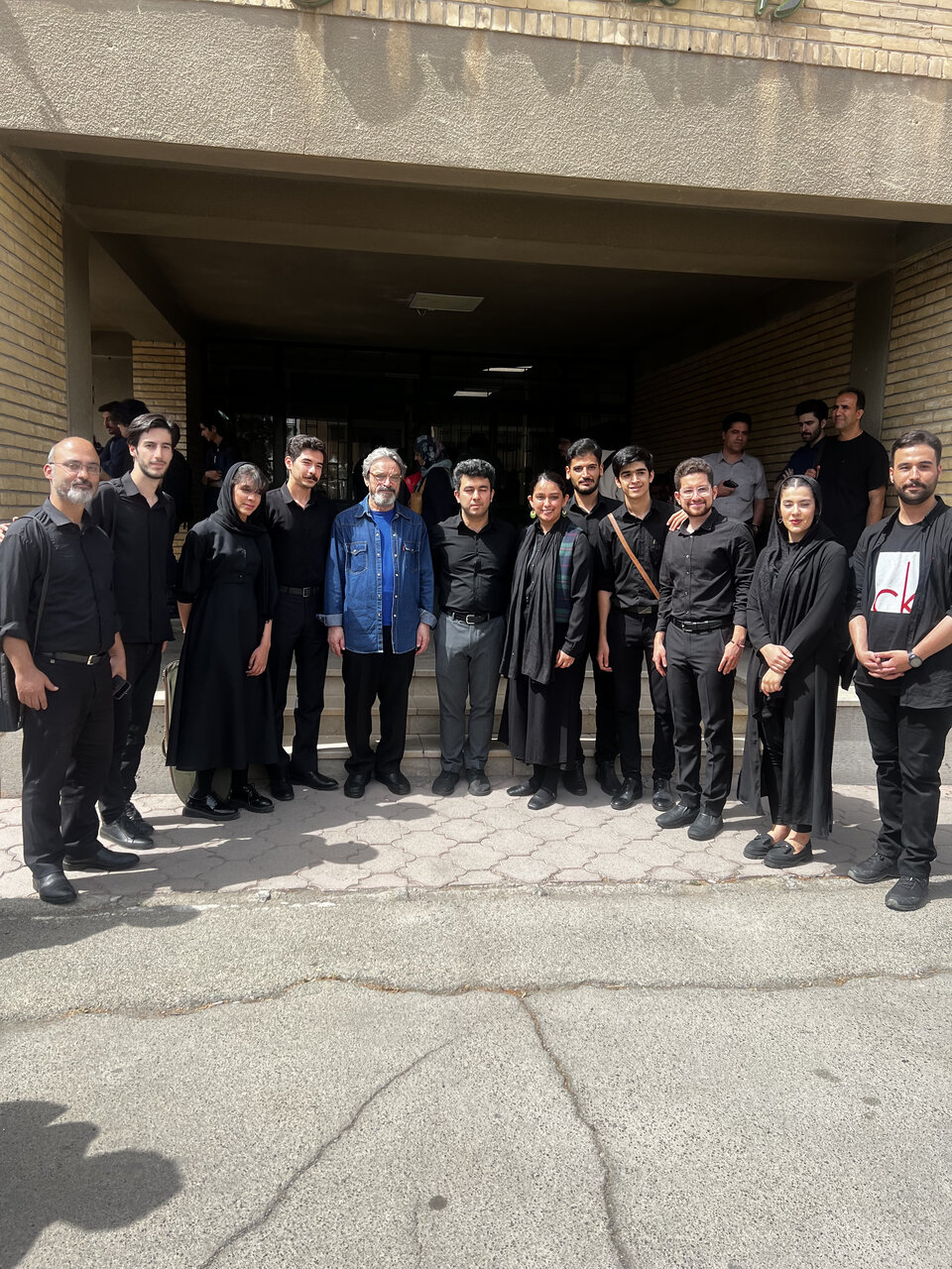 اختصاصی/ بازدید حسین آلیزاده به مدرسه موسیقی