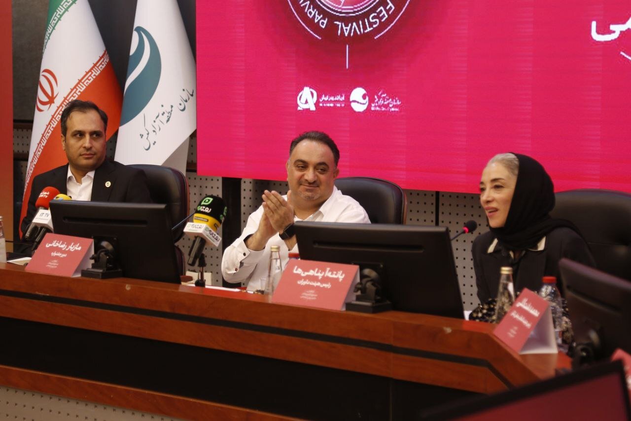 اصرار فرهادی وارد ایران می شود / اولین نقش برای Rehidpour / "Lotus" زنانه است اما فمینیستی نیست!