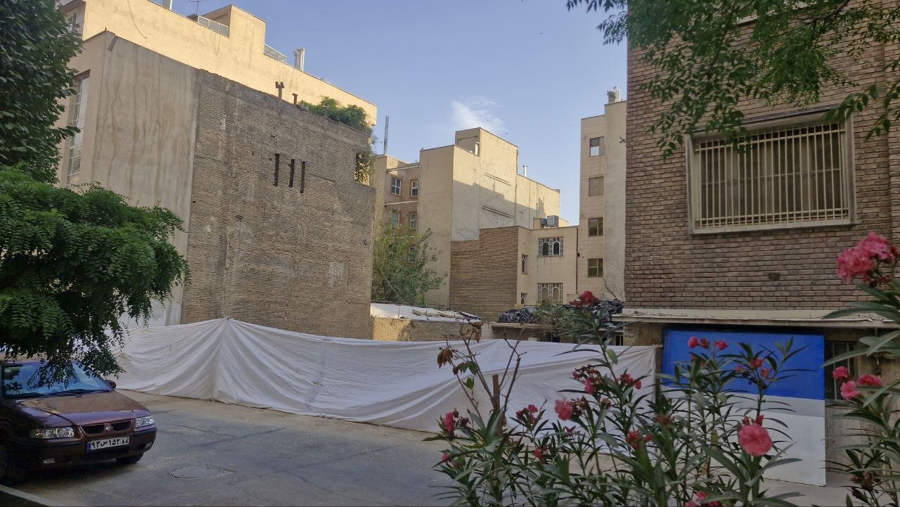 قلب شجاریان دیگر نیست! / دفتر معلم صدای ایرانی نابود شد