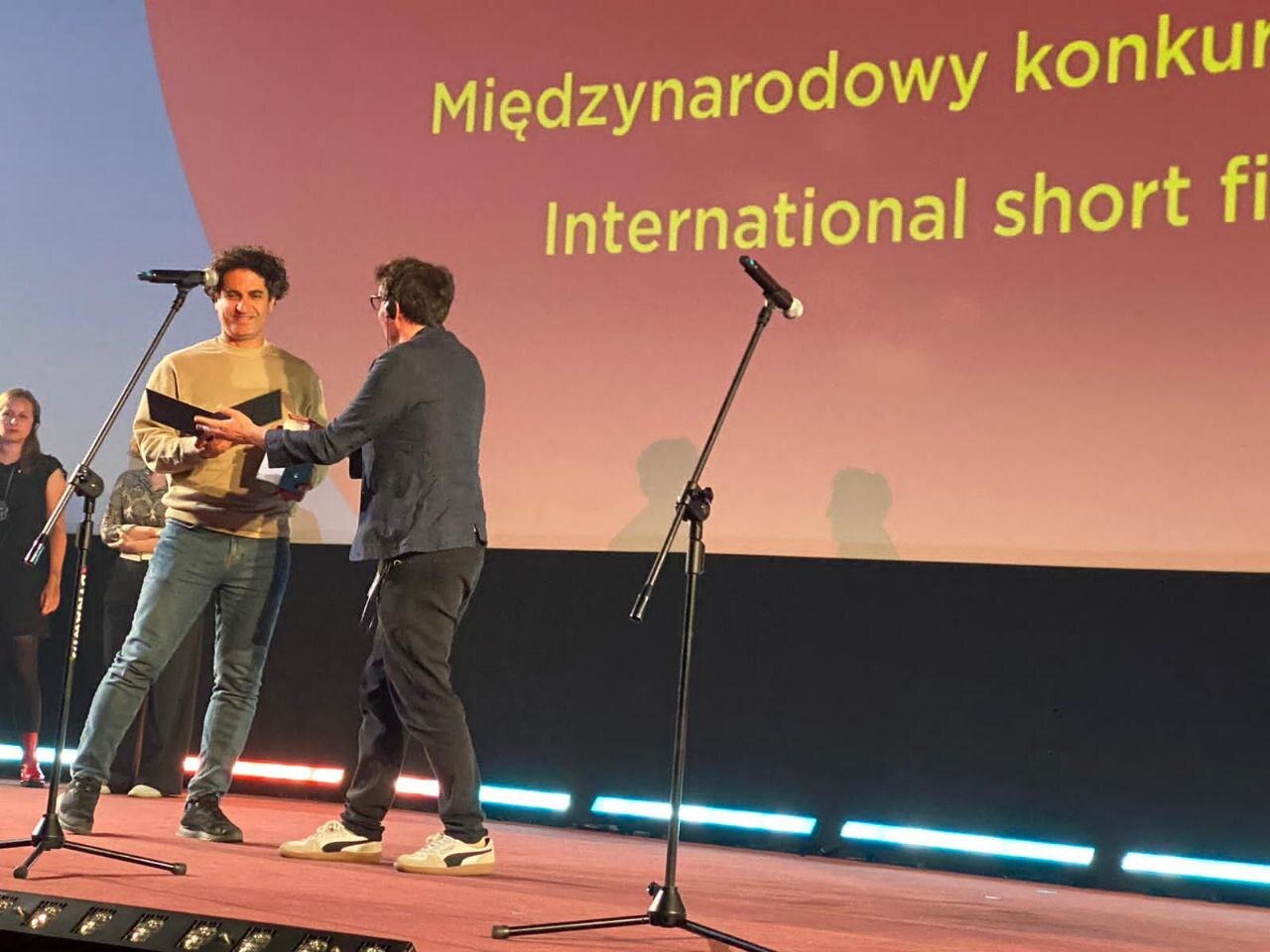 جایزه اژدها نقره ای Crakov برای "داربند"