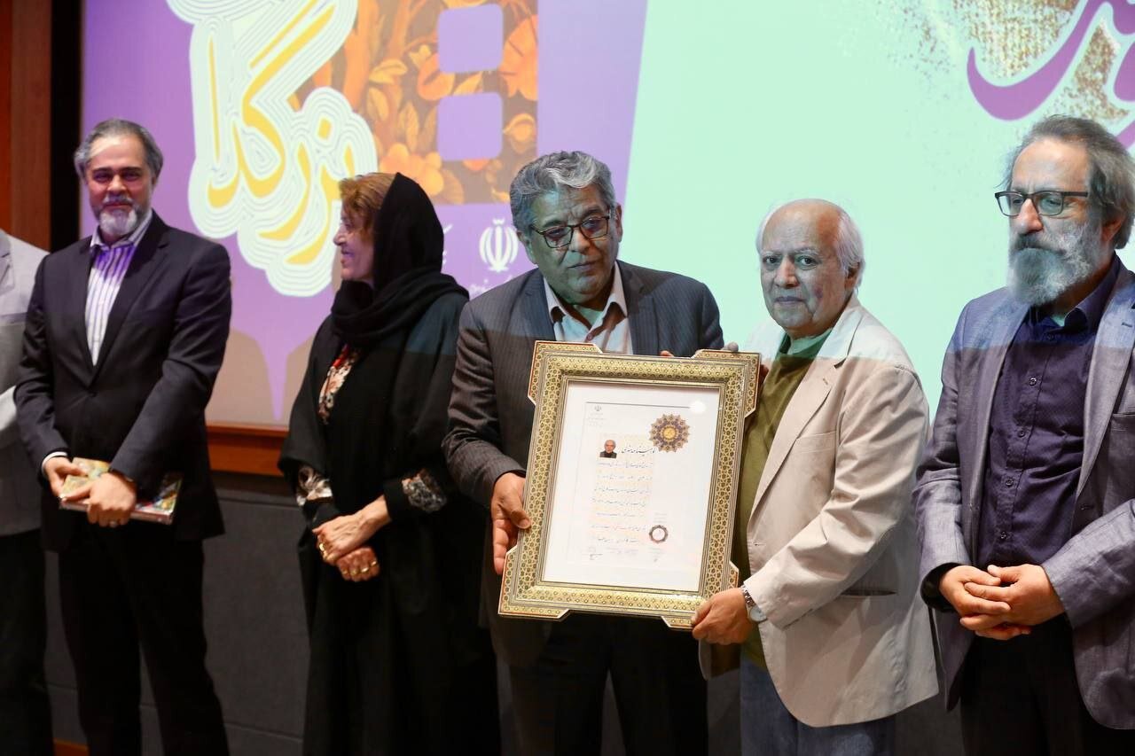 قدردانی از مردی که در سینما ماند و برای آن جنگید