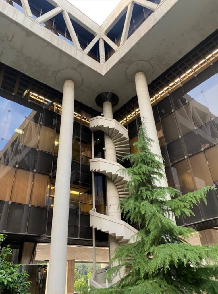 ساخت شیشه فرماندار در جنگ اسرائیل