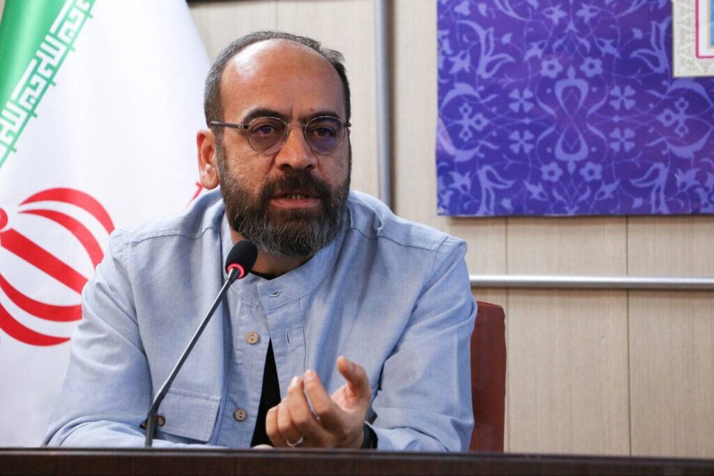 برنامه های کتاب و ادبیات خانه ایرانی محرم