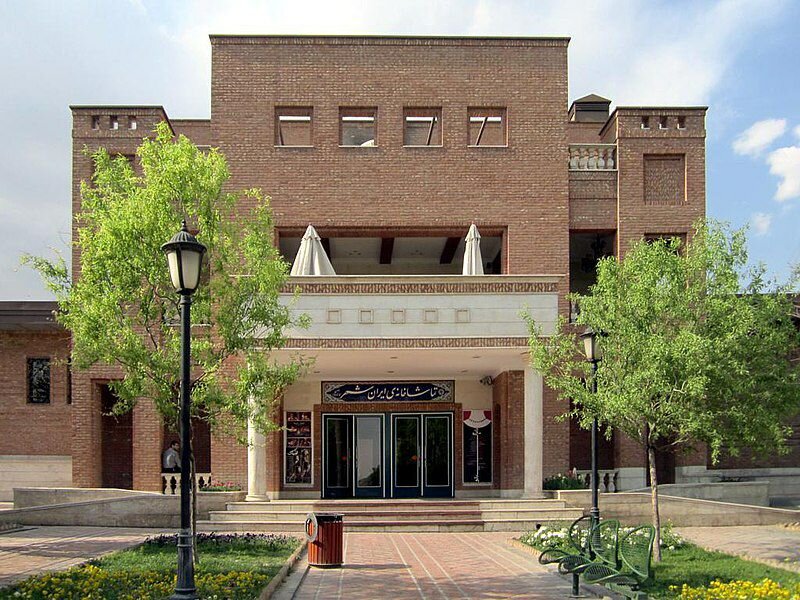 آزاده صمدی ، سارا رسولزاده و ... از 5 ژوئیه به صحنه باز خواهند گشت