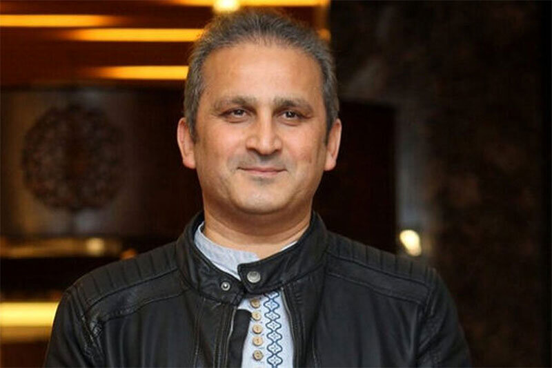 من برای کمک به تلویزیون پیامی ارسال کرده ام ، اما هنوز هیچ پاسخی دریافت نکرده ام.