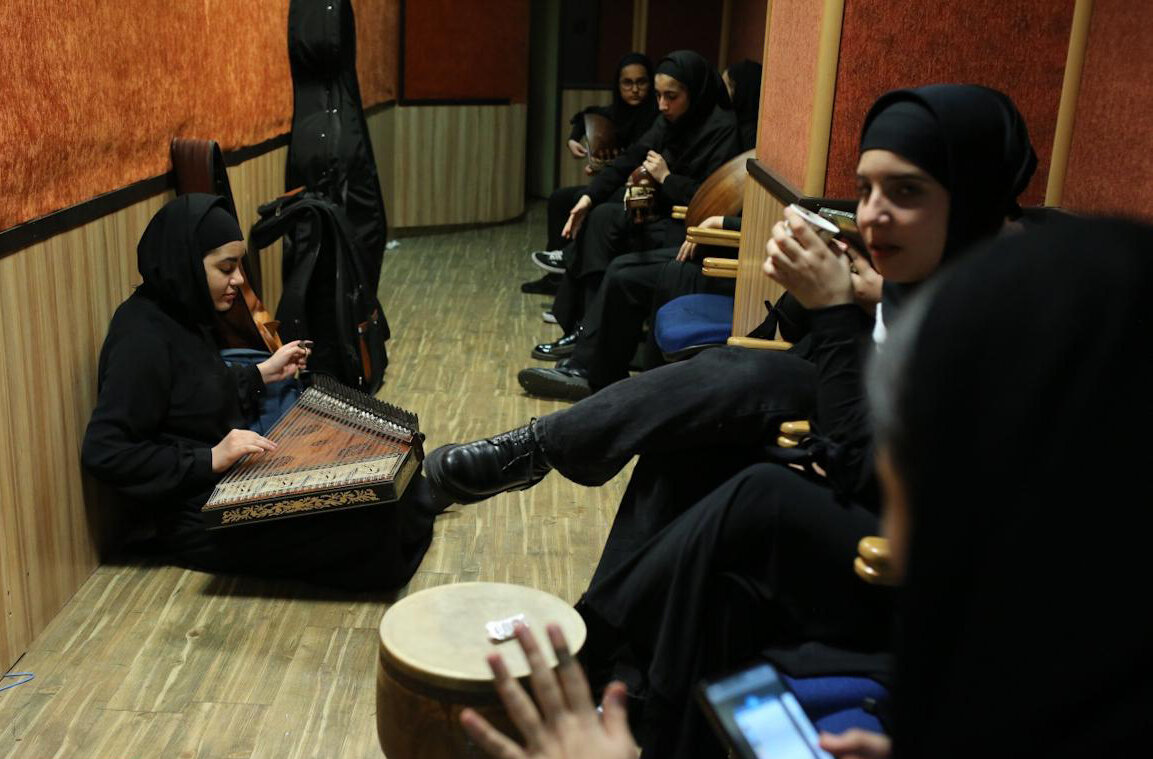 چرا مهاجرت آموزش موسیقی/ موسیقی با استاندارد جهانی ، اما بعید به نظر می رسد داخلی باشد!