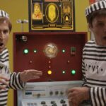 بازگشت عموهای حصیری به این دو