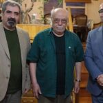 با Akbar Zanjanpour با مدیران هنرهای نمایشی ملاقات کنید