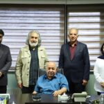 مدیر برنامه Homayoun Shajario در بین اعضای جدید انجمن موسیقی