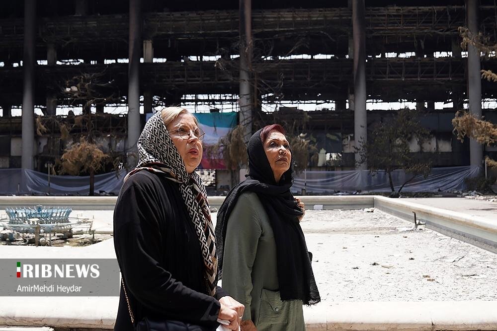 هنرمندان جانبازان از ساخت شیشه IRIB بازدید کردند