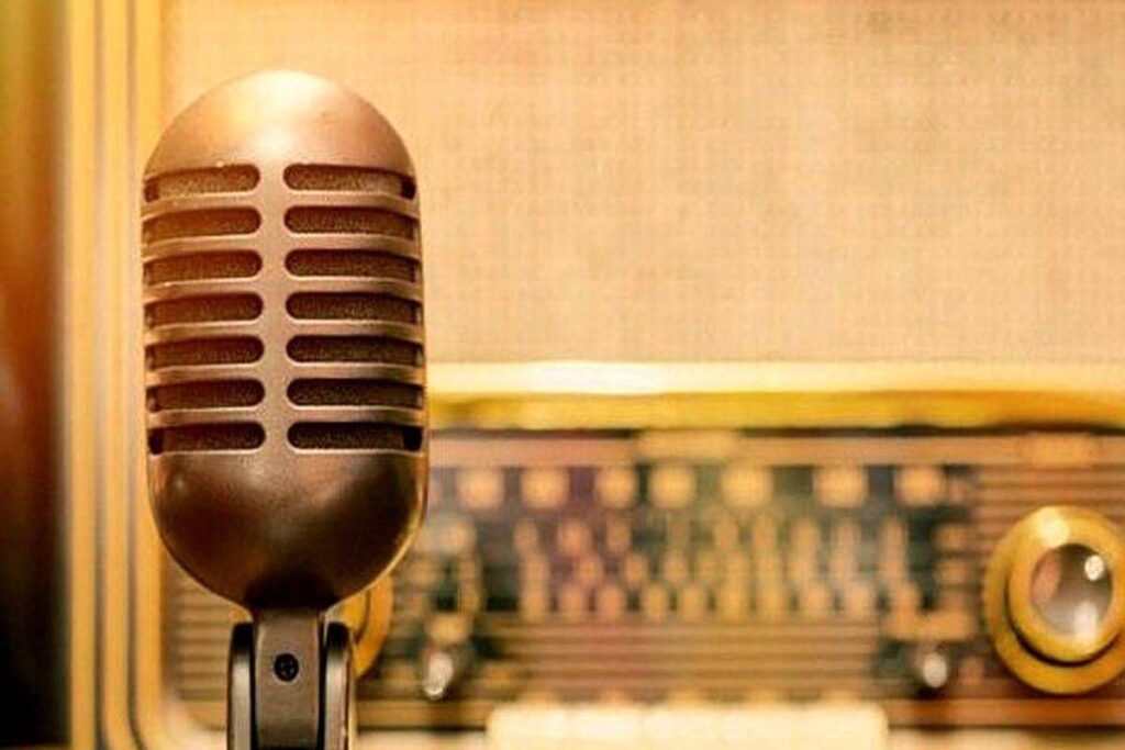 ارائه برنامه های ویژه رادیویی ایلام جان