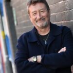 نویسنده Picke Blinder نویسنده جدید جیمز باند را می نویسد