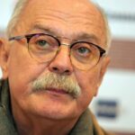 همدردی میخاكلوف توسط فیلمساز فیلم جهانی با فیلمسازان ایرانی