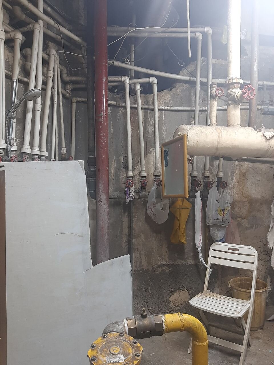 سیم پیچ گیج کننده تئاتر شهر ؛ از بحران آب گرفته تا کمبود مدیر