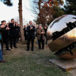 اولین تعادل که در سال 2 به ایران منتقل شد ، ترمیم می شود