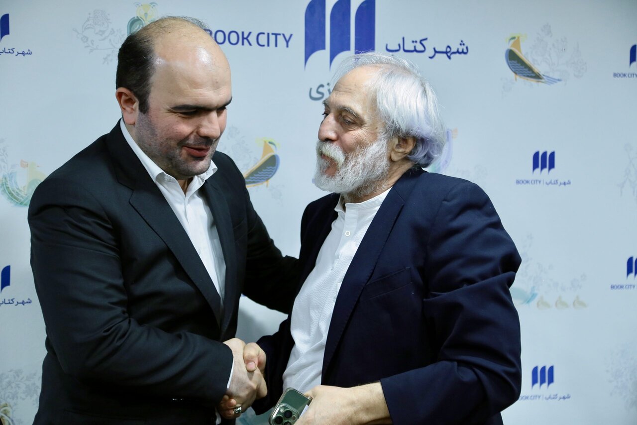 آینده ای در تجربه شانه ؛ آغاز یک فصل جدید در مدیریت کتاب