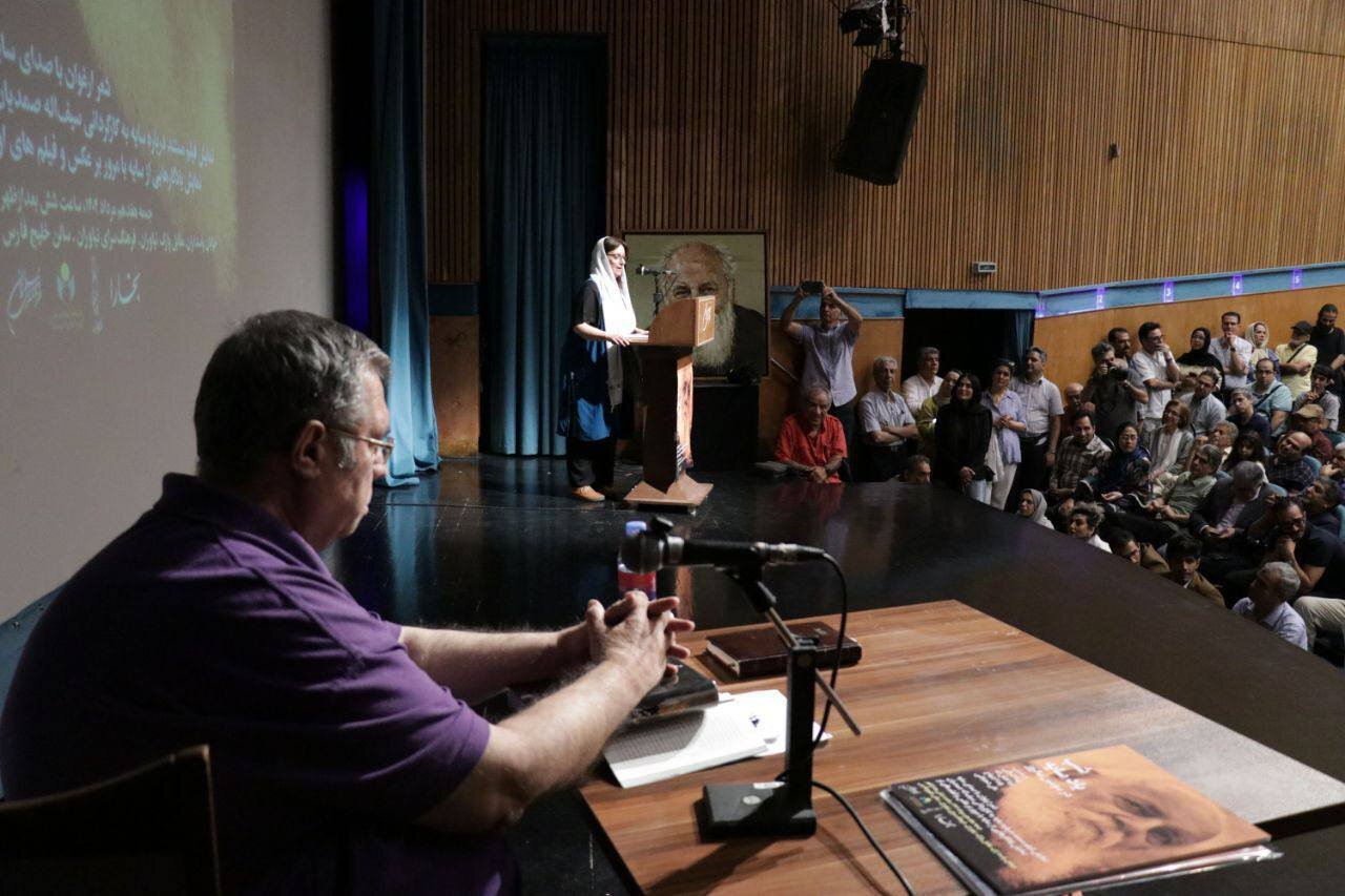 به یاد داشته باشید که سایه در نیاواران احیا شد. از خاطرات زندان گرفته تا دوستی با شهری