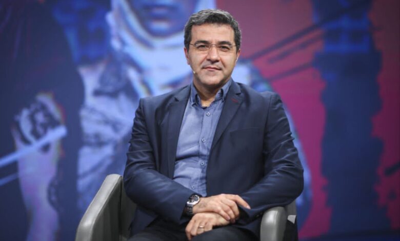 آقای وزیر ، Bajd News با مدیران فاسد همراه است