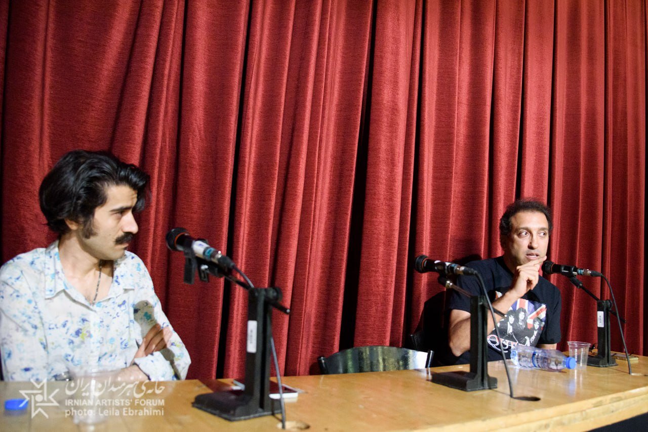 دختری که شبیه قهرمانان زن نیست: بدون زیبایی ، چشمگیر یا بدن خاص