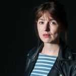 خطر دستگیری بهترین نویسنده فروش - اخبار آنلاین