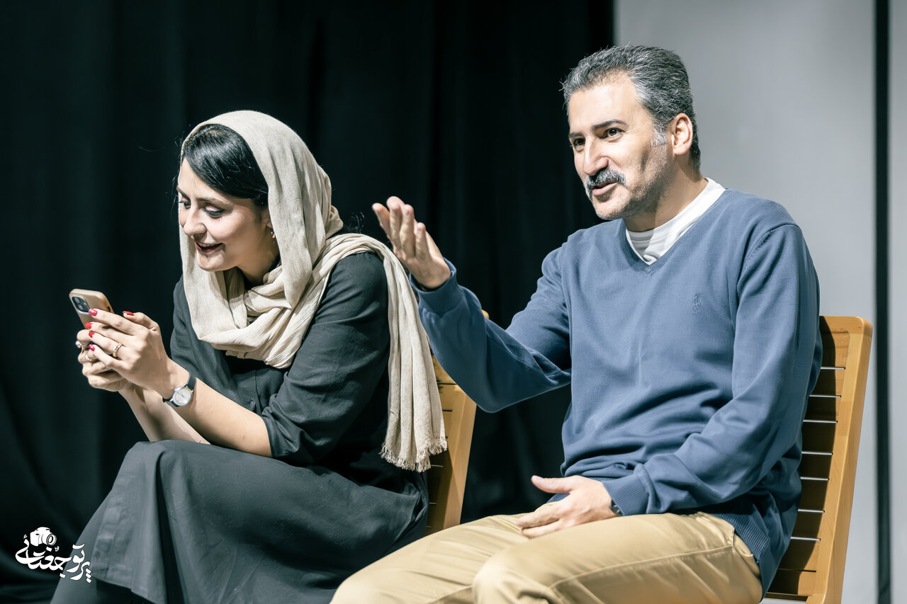 وهید آگپور همچنان به کار خود ادامه می دهد