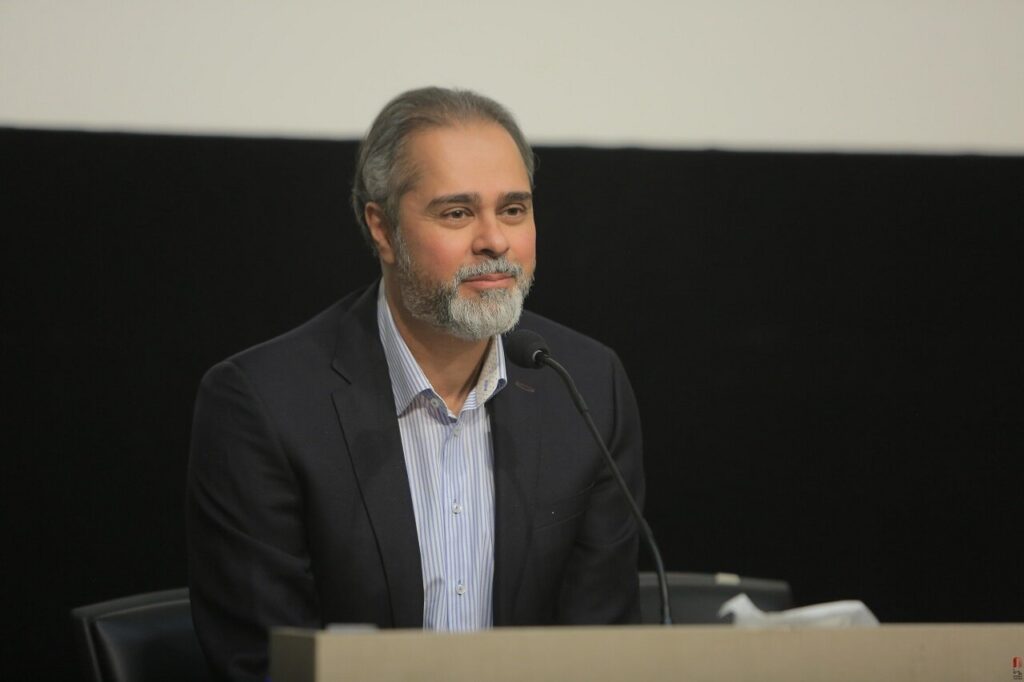 هیچ کس به "ادیسه فضایی" اعتقاد نداشت ، اگرچه او به یک خطر بزرگ اشاره کرد