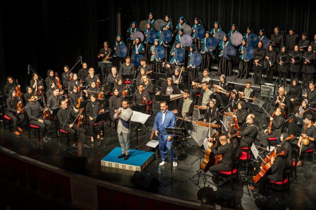 ترکیبی از عاشقانه های فارسی با میهن پرستان ملی