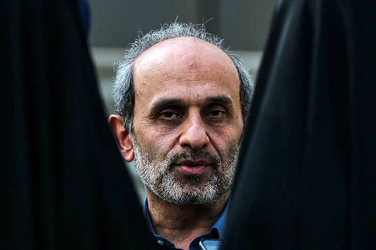 چه کسی در حال تکرار خطا در فرمان صدای آمریکا / تلویزیون است؟