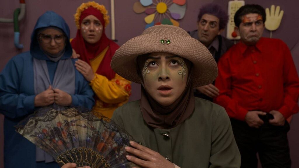 6 -سال چالش های صوتی در مدرسه با همکلاسی های خود