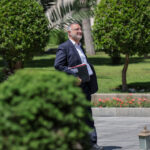 ادعای زاکانی پس از فشار و لغو کنسرت Homayoun Shajrian: تنها مکان تغییر کرده است!