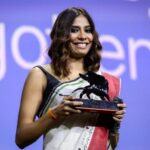 زنان در مرکز تاریخ ، بمبئی تحت نور و سکوت!