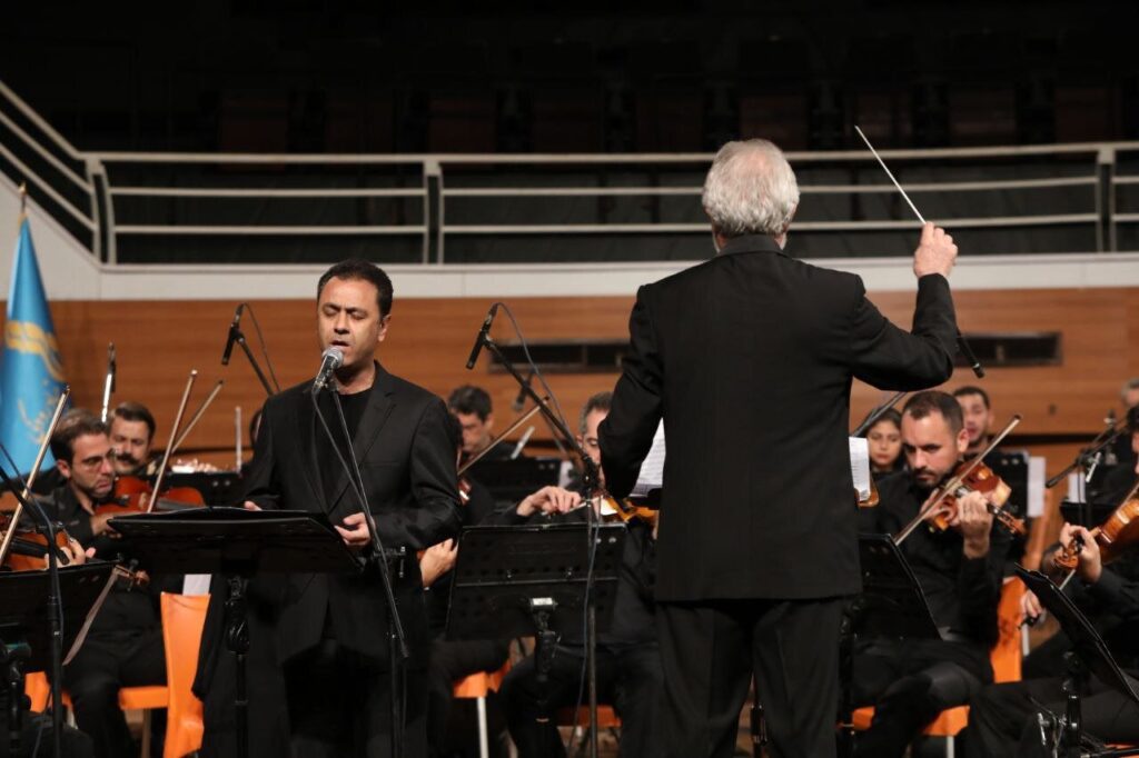 چه اتفاقی در اجرای دوم خارج از ارکستر ملی تهران افتاد؟