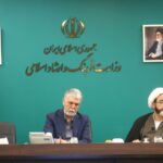 وزیر فرهنگ: هیچ محدودیتی در خارج از چارچوب قانون دسترسی رایگان به اطلاعات قابل قبول وجود ندارد