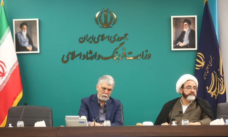 وزیر فرهنگ: هیچ محدودیتی در خارج از چارچوب قانون دسترسی رایگان به اطلاعات قابل قبول وجود ندارد