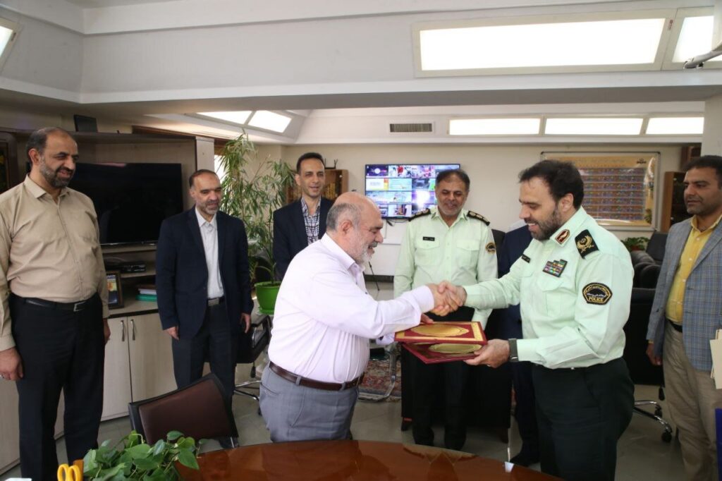 رادیو تفاهم تفاهم نامه با استفاده از قانون