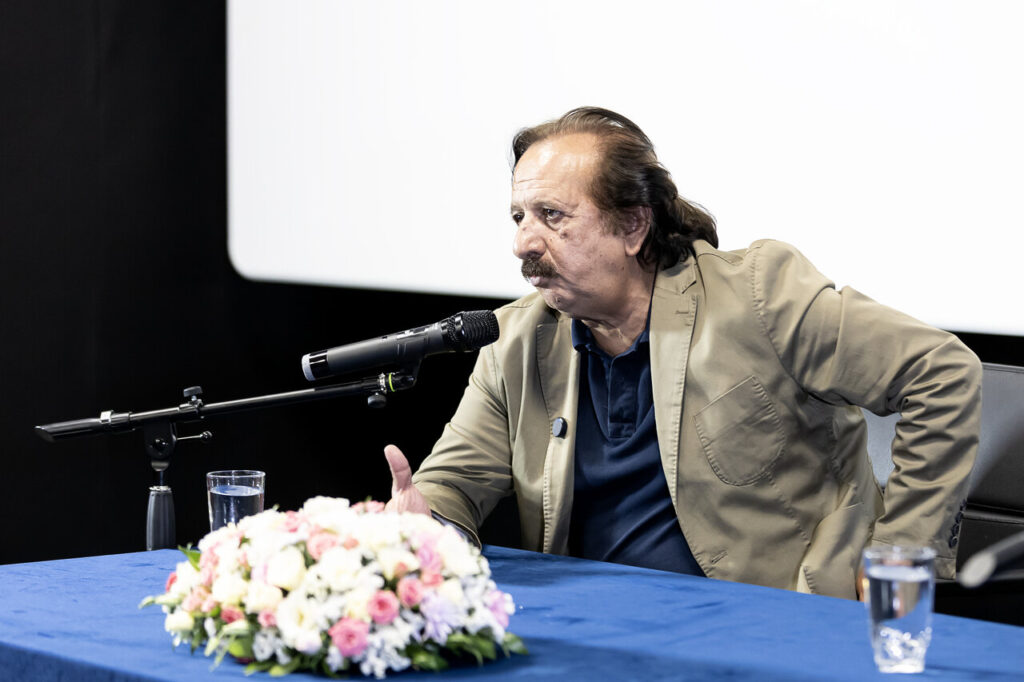 ما باید از خود بپرسیم که چرا