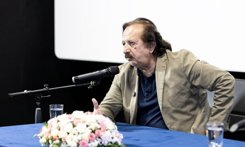 ما باید از خود بپرسیم که چرا