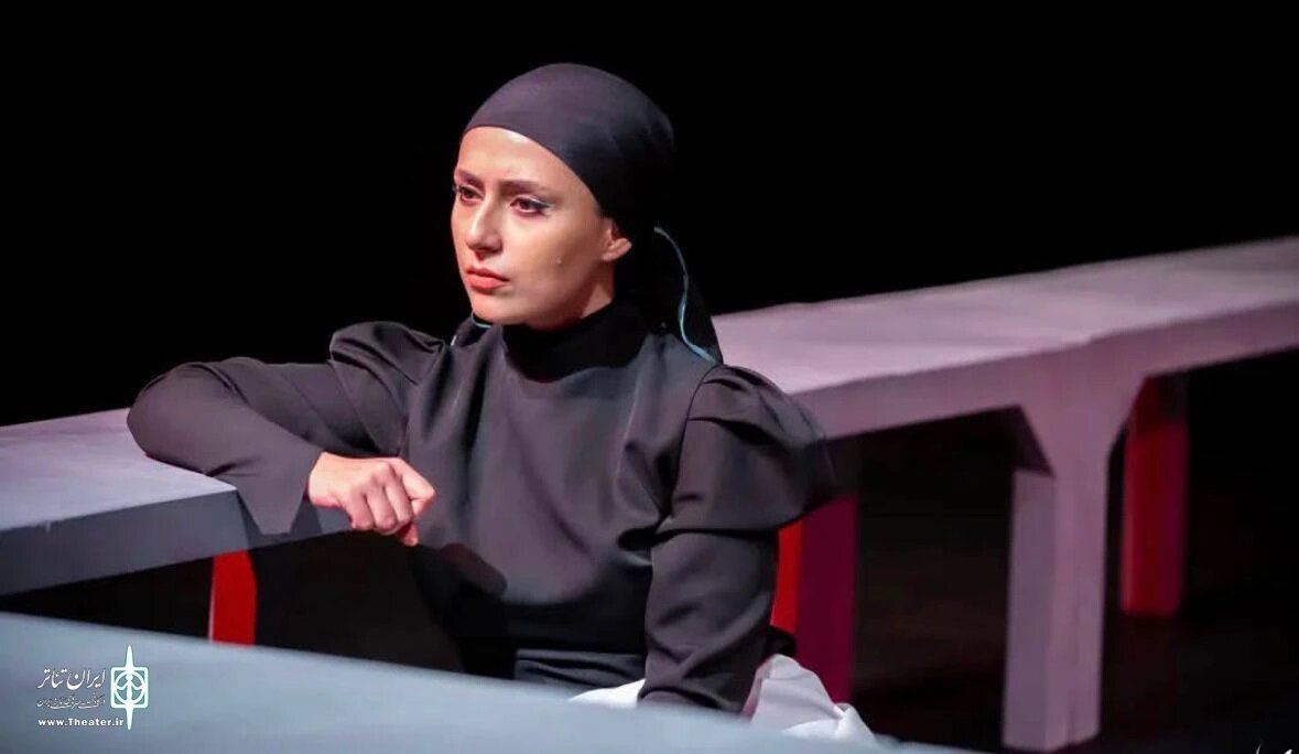 "درباره لیلا" در تالار مولوی