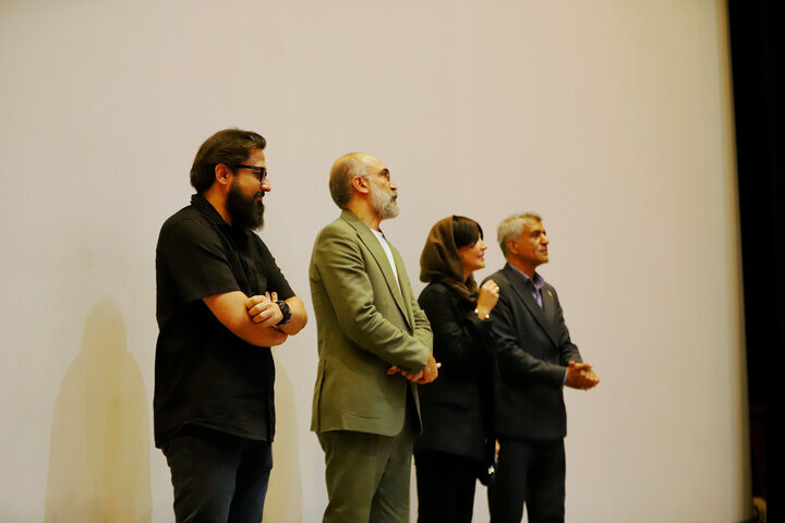 هادی هجزیفر ، بازیگر Natur Dasht از تماشاگران