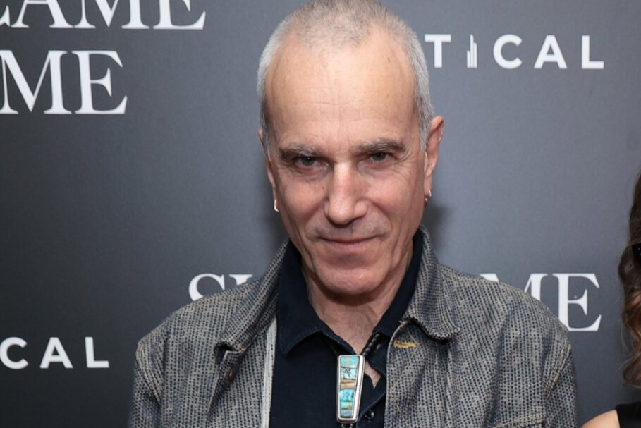 برای بازگشت به پرده سینما از کفش های ایتالیا