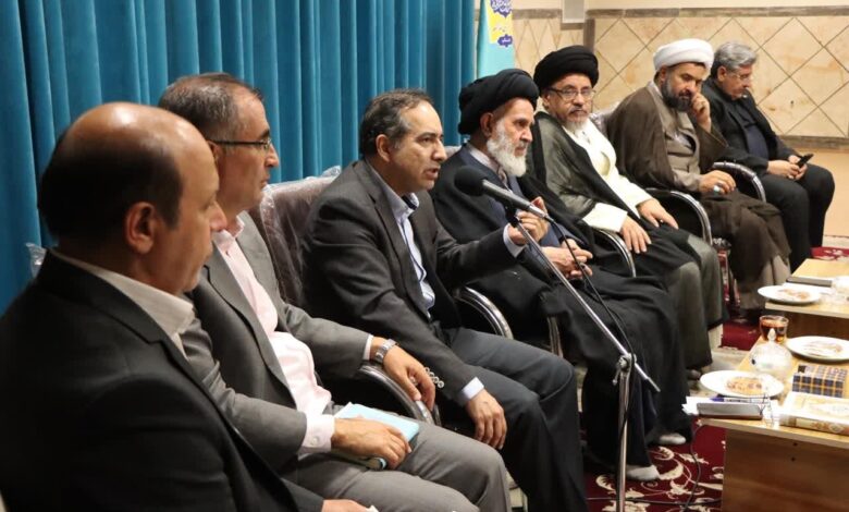عقب نشینی از دولت به نفع کلاس و بخش خصوصی