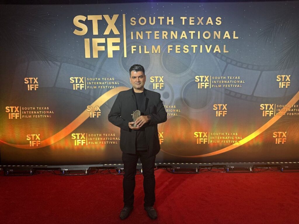 جایزه تگزاس به علی اتشینی